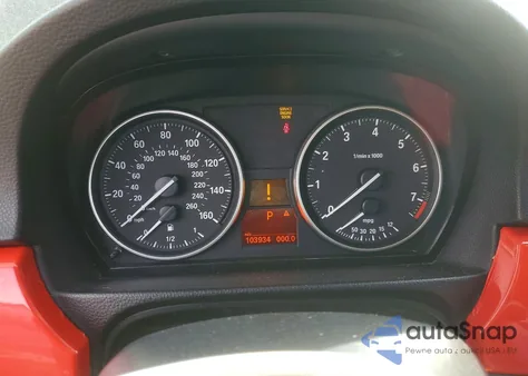 2011 BMW 328 I Sulev z USA, uszkodzony, nr VIN WBAPH5C52BF094407